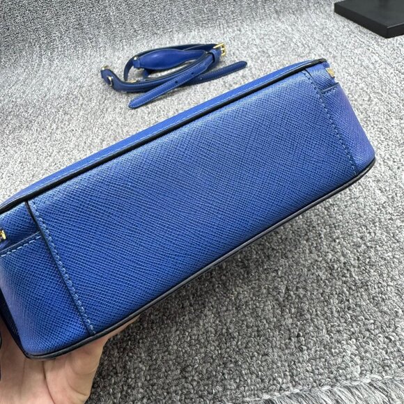 Prada Leather Shoulder Bag 850-092225 - Picture 8 of 16